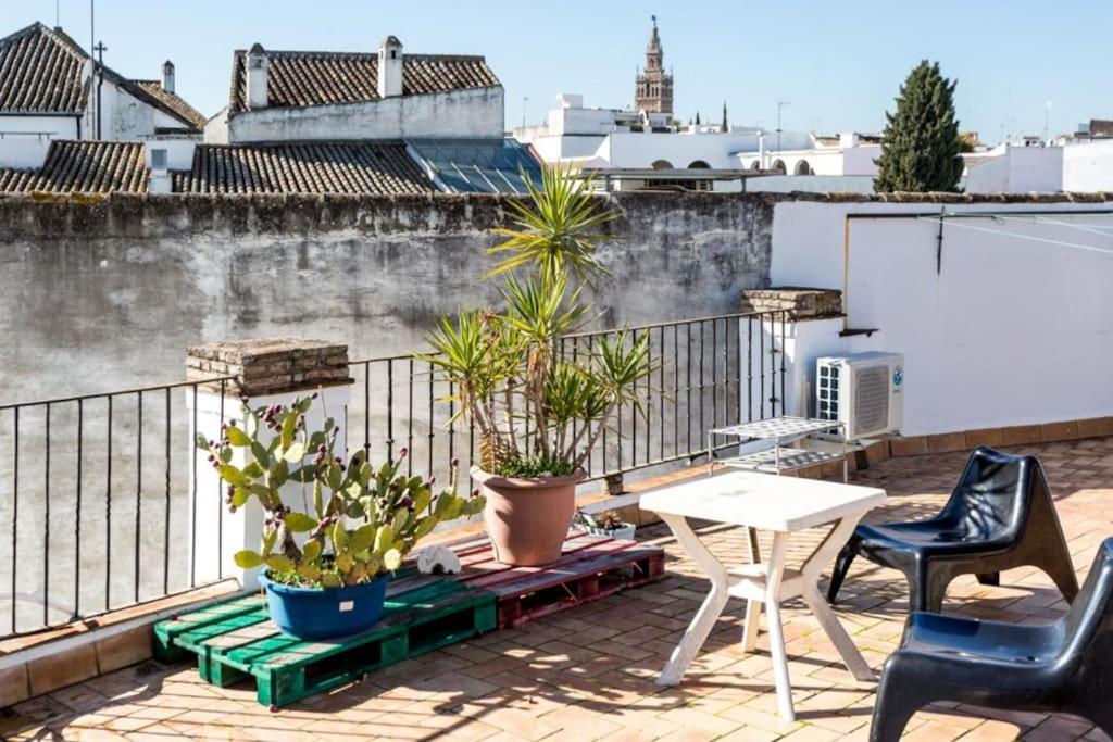 Precioso Apartamento - Localizacion Ideal **Wifi - A/C** Sevilla Bagian luar foto